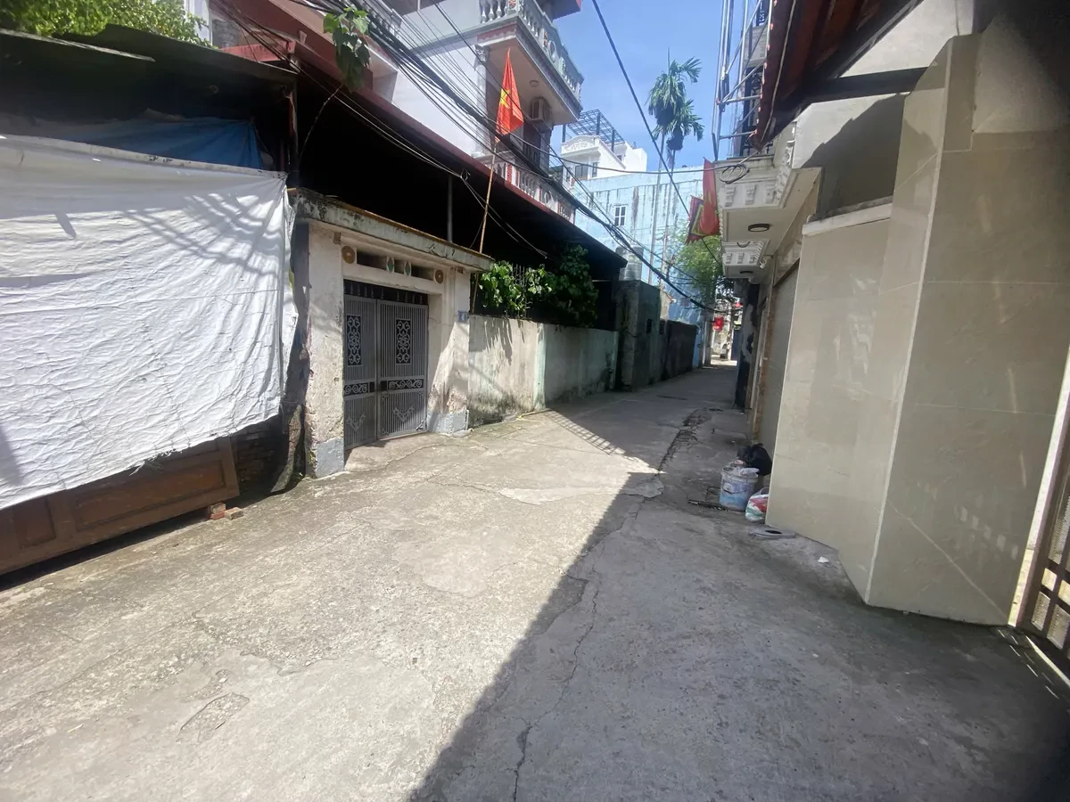 SIÊU HIẾM ĐÂT ĐẦU TƯ PHỐ  Nguyễn Văn Linh 96 m2 mặt tiền 8.35 X 9.5 Tỷ Long Biên Hà Nội. 3