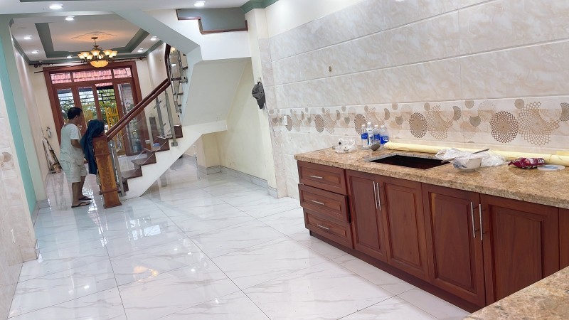 Bán nhà riêng 4 tầng, 70m2, đường Hồ Văn Tư, Thủ Đức, TP HCM. Sổ hồng, 4PN, 5.7 tỷ. 3