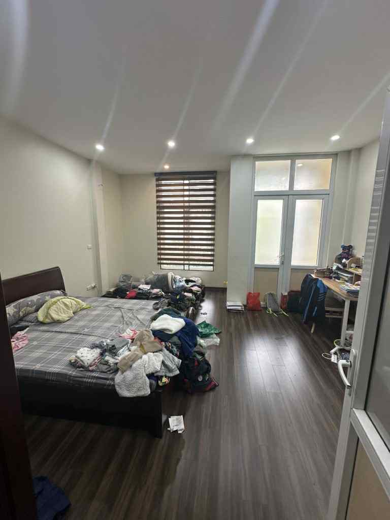 bán nhà Ngọc Thuỵ, 100m x 5 tầng, mặt tiền 5m, ngõ thông, ôtô đỗ cửa 4