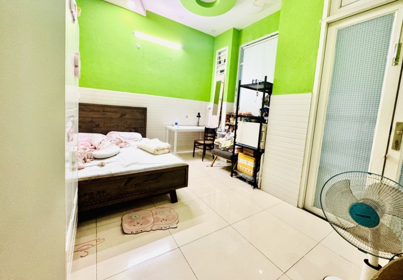 Bán nhà 3 tầng, 3PN,  đường Số 8, Linh Xuân, Thủ Đức, TP HCM. DT 60m2, Sổ hồng, giá 4.85  tỷ. 5