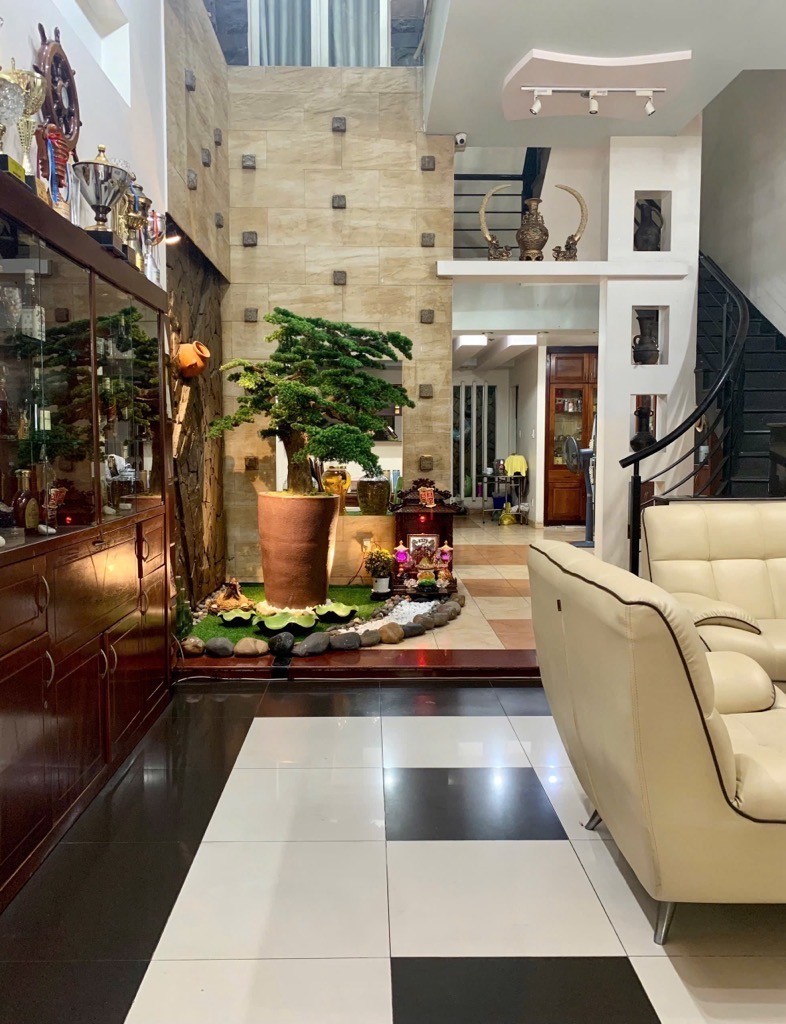 Bán nhà hẻm 8m Tân Sơn Nhì-ngang 5.2m-nhà mới+nội thất đẹp-khu dân trí 3