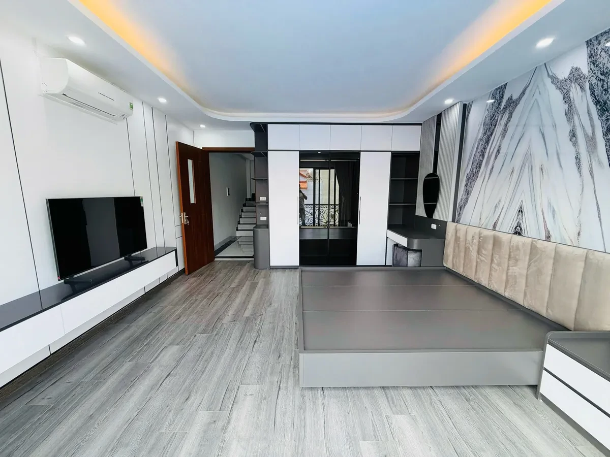 NHÀ MỚI Ô TÔ ĐỖ CỬA -VÀO NHÀ FULL NỘI THẤT Phố Ngọc Thụy 47m2 X 6 Tầng 15.9 tỷ Long Biên Hà Nội. 3