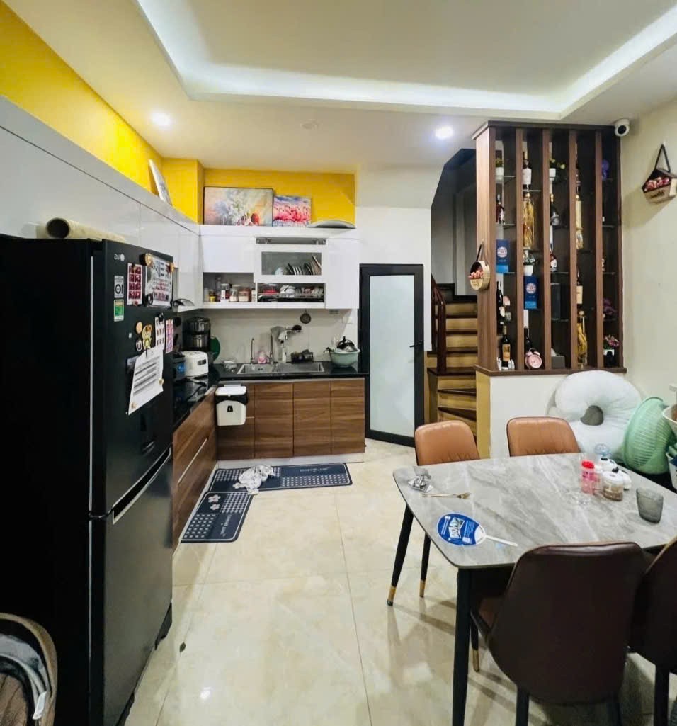 BÁN NHÀ CẦU GIẤY,  DÂN XÂY 2 THOÁNG, NGÕ THÔNG KD – 51M2, 6 TẦNG 2