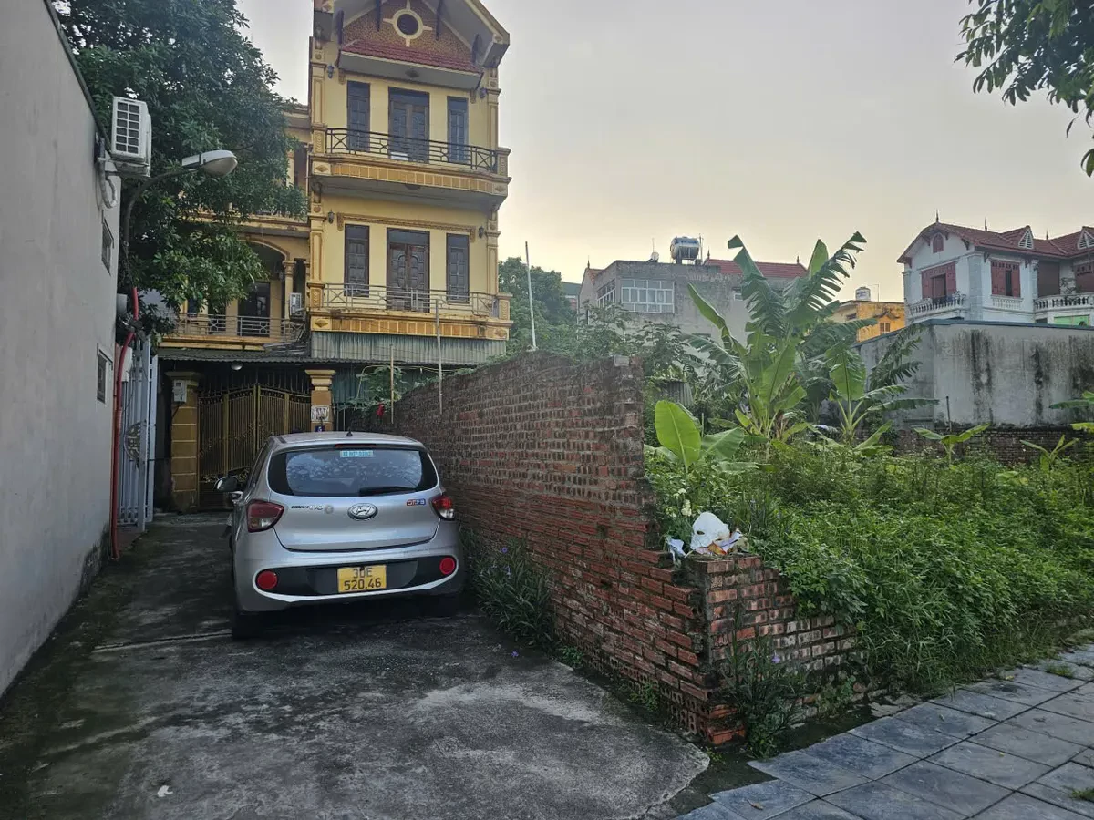 ĐẤT ĐÊ VÀNG PHÚC LỢI 106 M2 MẶT TIỀN  6.5M 11 tỷ Long Biên Hà Nội.Ô TÔ VÀO ĐẤT.