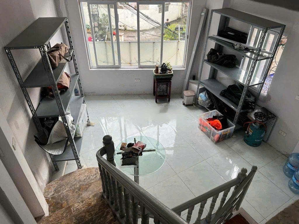 Cho thuê nhà ngõ 5 Trần Thái Tông - Cầu Giấy 40m x 4T giá 17 triệu, ô tô, kinh doanh 2