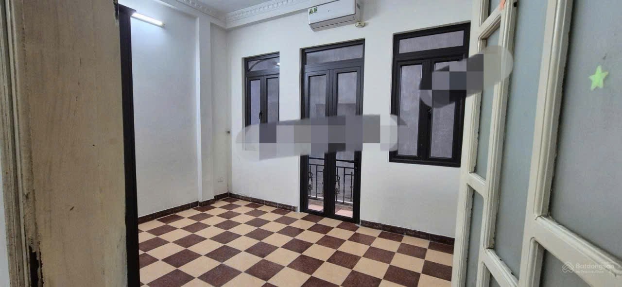 Cho thuê nhà riêng ngõ 68 Đường Cầu Giấy 40m x 4T, 5PN3VS giá 14 triệu, ở và VP 3