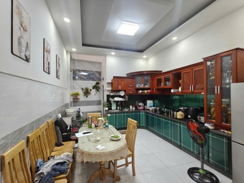 Bán nhà riêng 3 tầng, 89m2, 4PN, đường 102, Tăng Nhơn Phú A, Q.9. TP HCM Sổ hồng, 7.95 tỷ. 2