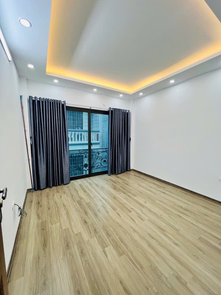 CĂN GÓC 35m2 NHỈNH 5 TỶ - MỚI TINH - Ô TÔ ĐỖ GẦN ,SIÊU THOÁNG ,AN SINH ĐỈNH 2