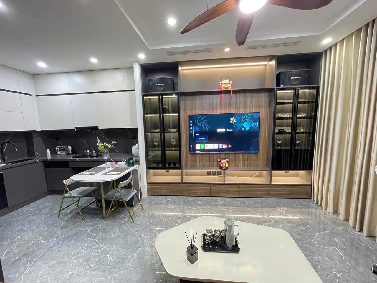 NHÀ RIÊNG TIÊU CHUẨN 5 SAO ngõ 295 Bạch Mai, Hai Bà Trưng  35m x 6T giá 18 triệu 3