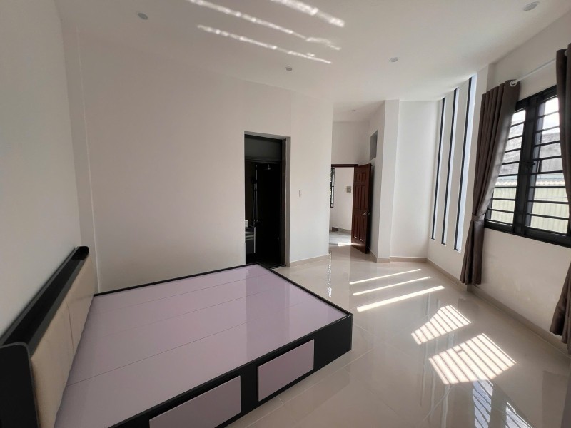 Bán nhà  đường Số 11, Q.9, Tăng Nhơn Phú B. DT 110m2, 2 tầng, 3PN. Sổ hồng, giá 7.35  tỷ. 5