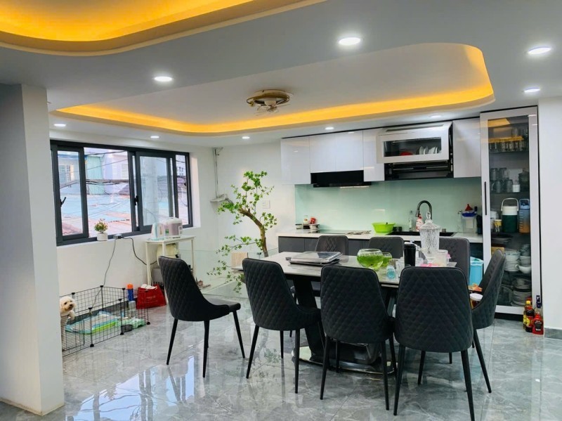 Bán nhà Phường Tam Phú, Thủ Đức, TP HCM. DT 130m2, 3 tầng, 4PN, SH, giá 7.8 tỷ. LH: 0933125879 4