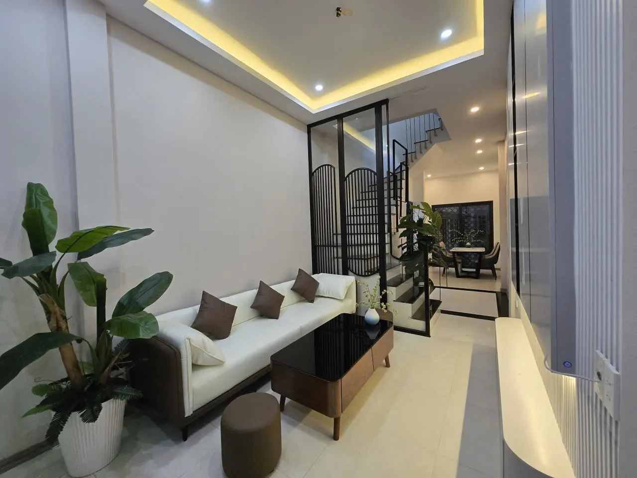 Bán Nhà Bùi Ngọc Dương 33m2. 4 tầng. mặt tiền 3.02m. giá 10.5 Tỷ Hai Bà Trưng Hà Nội 4