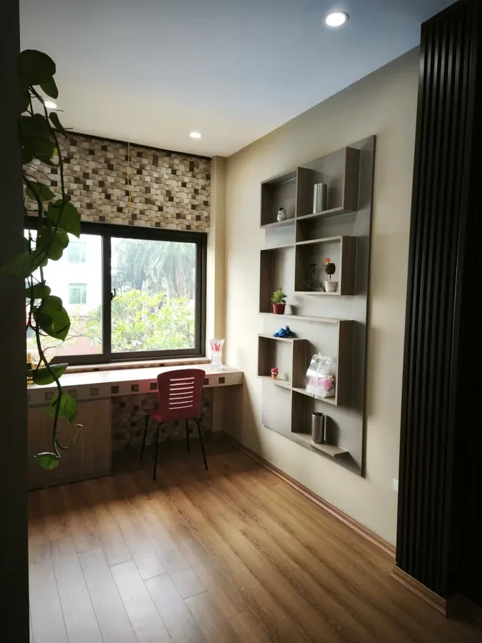 NHÀ DÂN XÂY Ô TÔ ĐỖ CỬA Phố Nguyễn Văn Cừ 48 m2 X 5 Tầng 10.5 tỷ Long Biên Hà Nội. 5