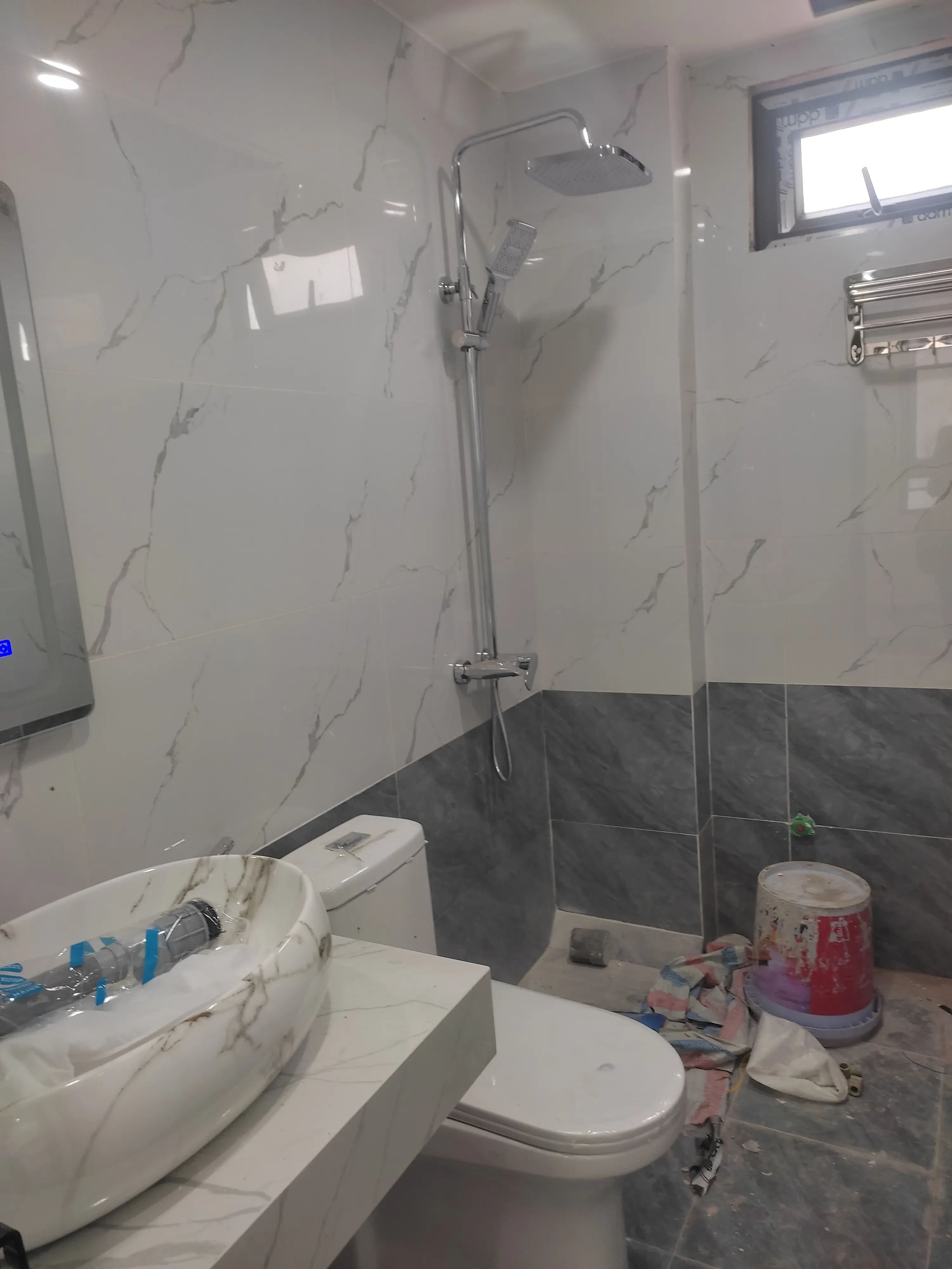 Bán Nhà Nguyễn Lương Bằng 30m2. 6 tầng. mặt tiền 5.3m. giá 9.85 tỷ Đống Đa Hà Nội 3