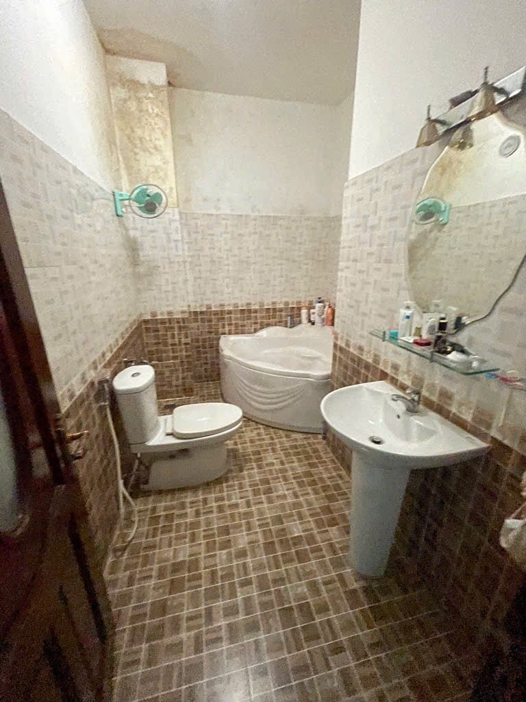 Bán nhà Lê Đình Thám, Tân Phú - 105m2, 5m1, 3 Tầng - Hẻm 6m xe tải thông 5