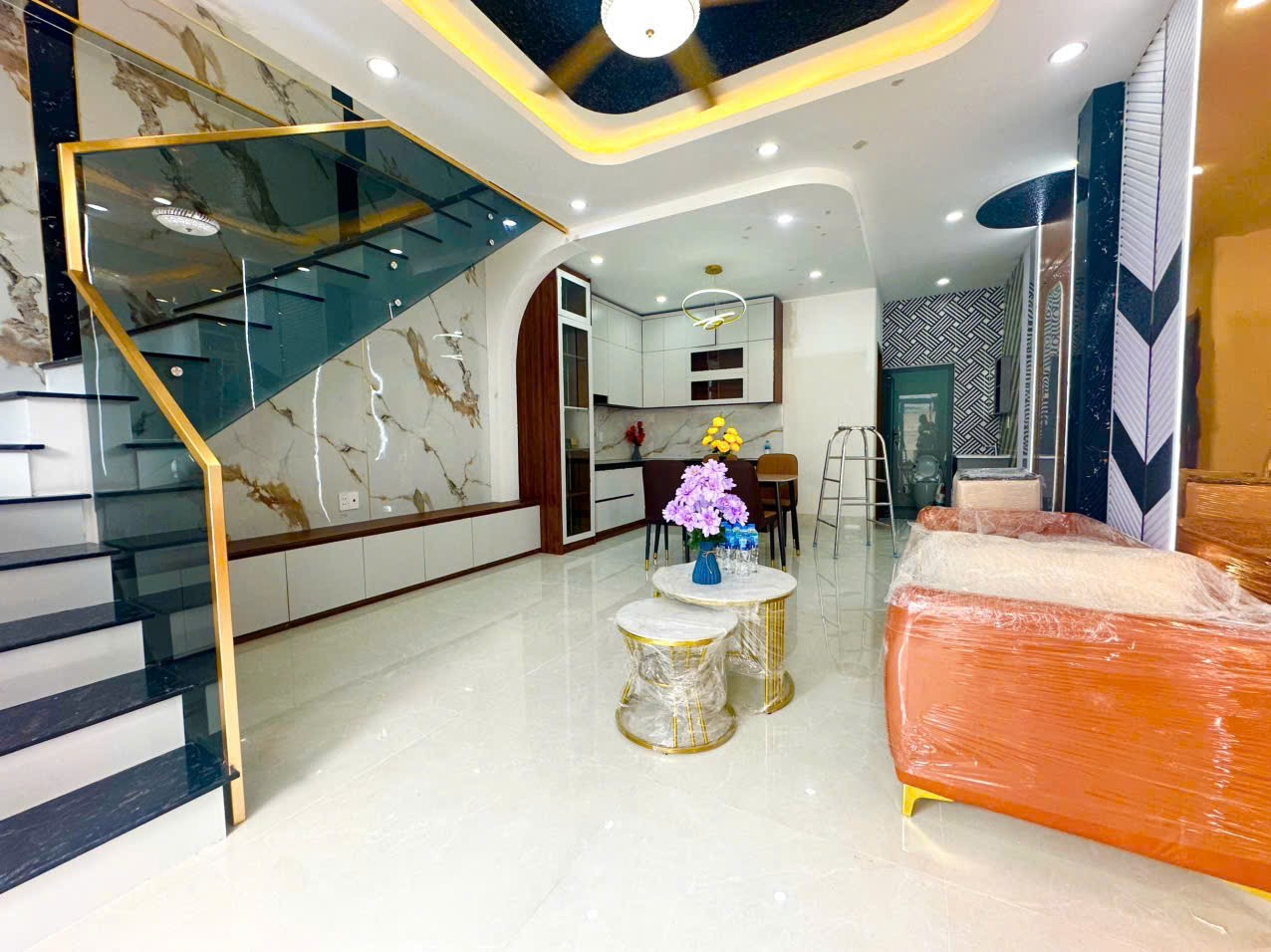 Ms 924Nhà Đẹp 1 Trệt 1 Lầu- Gần Chợ Thánh Tâm- Tân Biên- Xe Hơi Tận Nhà- 3PN- Hướng Nam 2