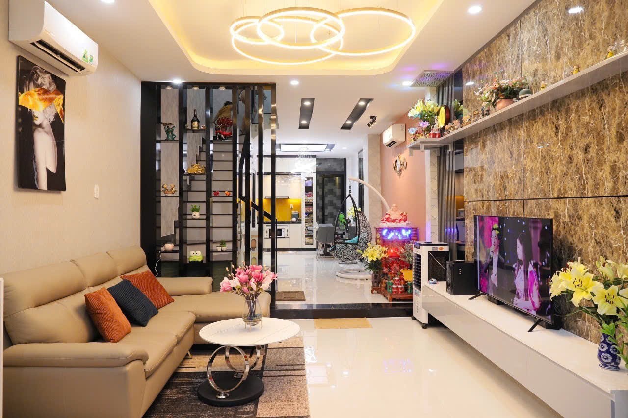 Bán nhà 60M² 4PN hẻm thông gần chợ Hạnh Thông Tây giá 4.x tỷ TL 5