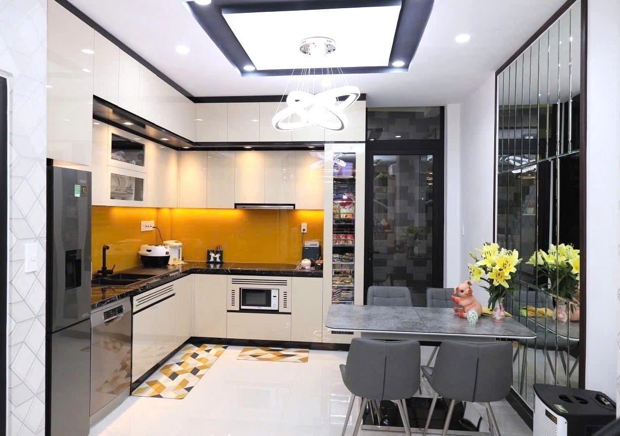 Bán nhà 60M² 4PN hẻm thông gần chợ Hạnh Thông Tây giá 4.x tỷ TL 2