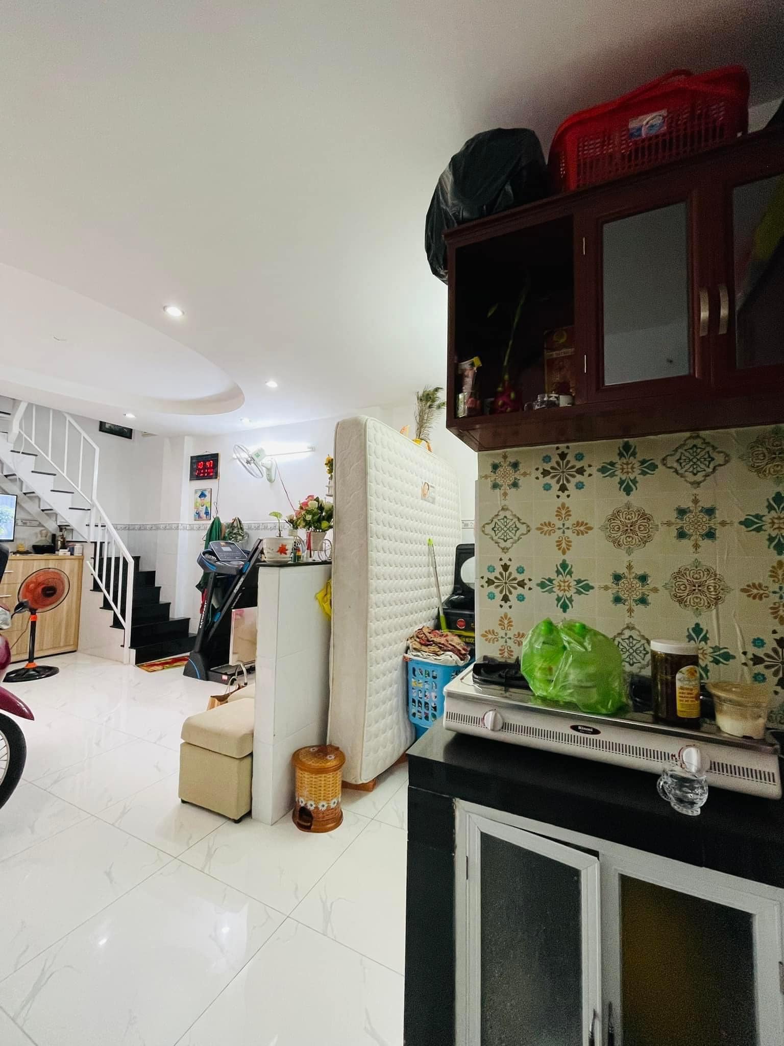 Bán nhà 30m2 HXH Hồng Lạc, hẻm thông nở hậu 3.35 tỷ 2