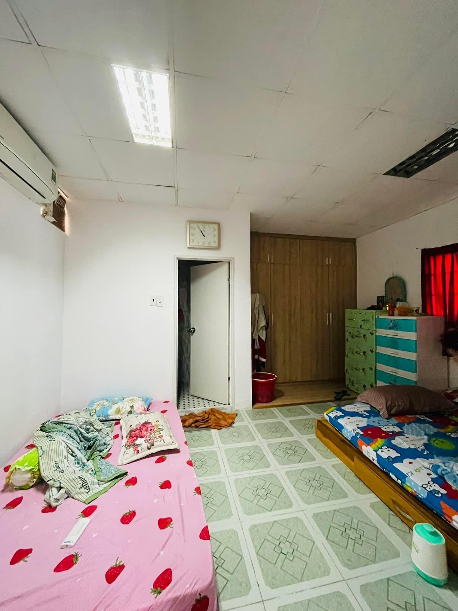 Bán nhà 30m2 HXH Hồng Lạc, hẻm thông nở hậu 3.35 tỷ 3