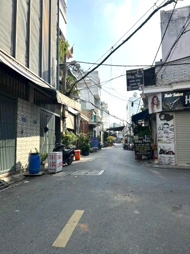 Bán nhà hẻm xe tải thông Âu Cơ, 3 tầng, hơn 2 tỷ