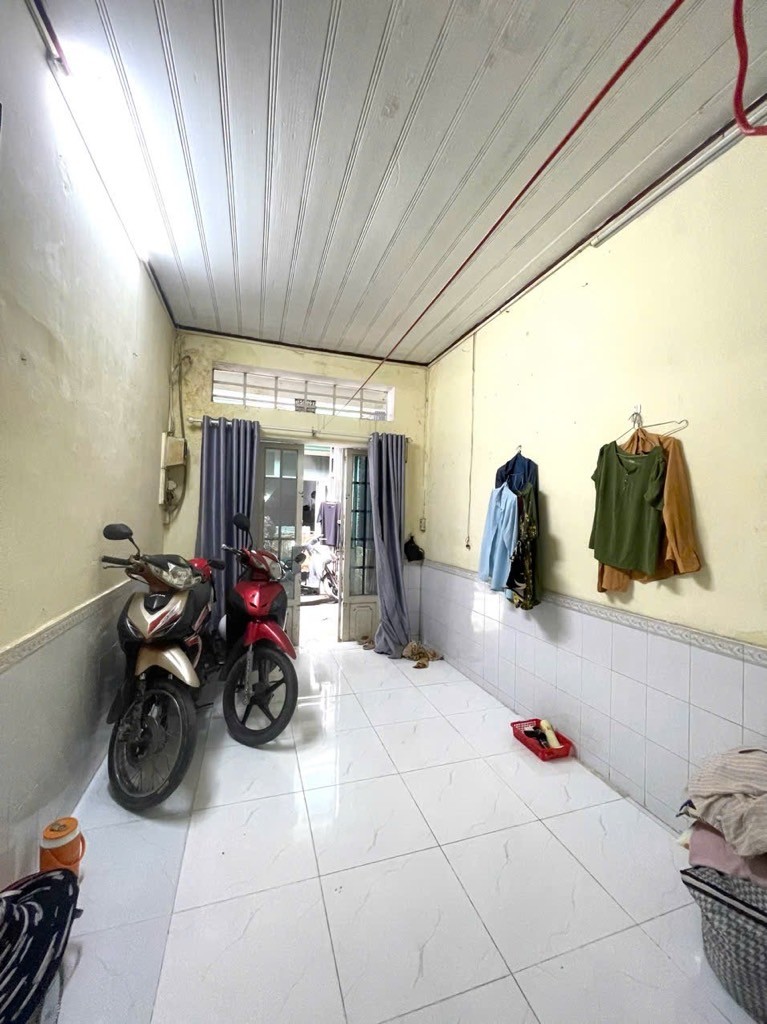 Bán nhà 3 tầng Nghĩa Phát, vuông vức hẻm 3m, hơn 2 tỷ 2