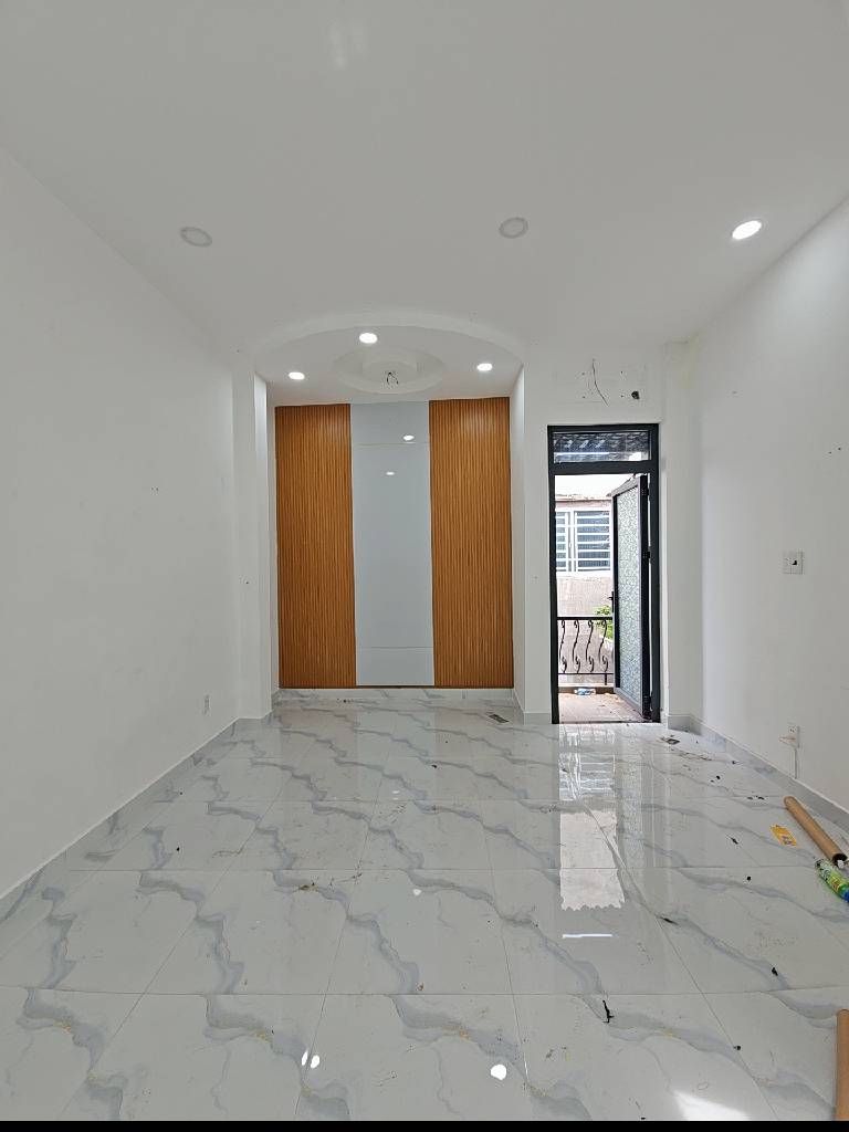 Bán nhà 3 TẦNG - 25M2 - TRẦN VĂN QUANG hơn 2 tỷ 4