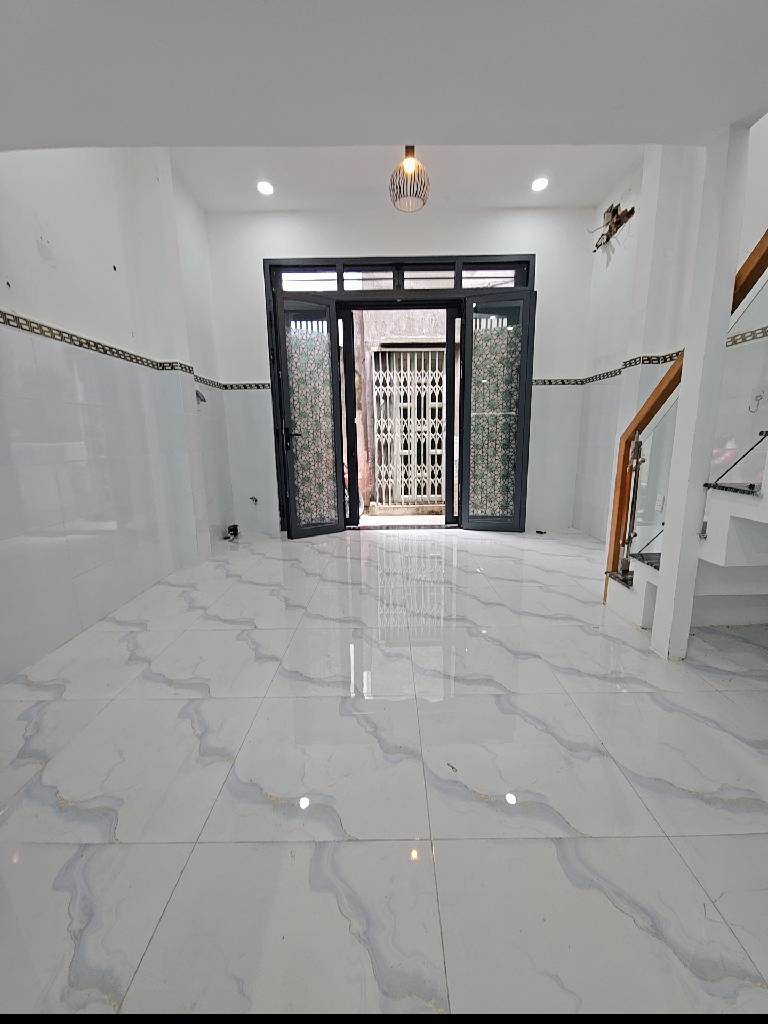 Bán nhà 3 TẦNG - 25M2 - TRẦN VĂN QUANG hơn 2 tỷ 3