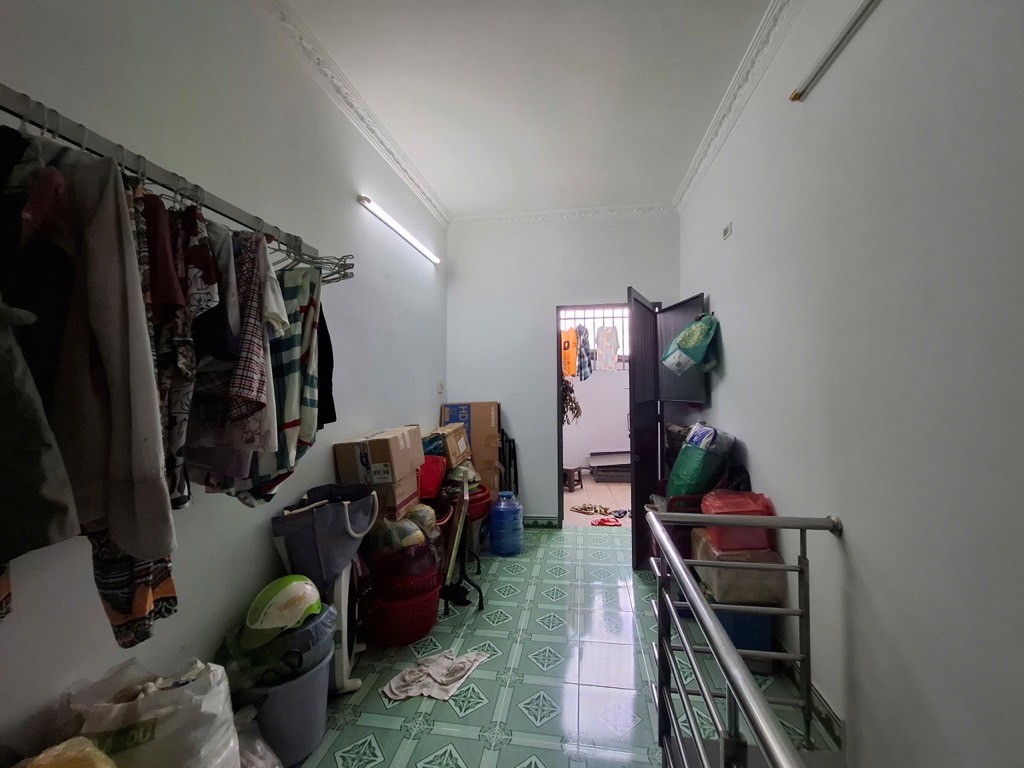 Bán nhà Trần Văn Quang 3 tầng sân thượng hơn 1 tỷ có SHR 2