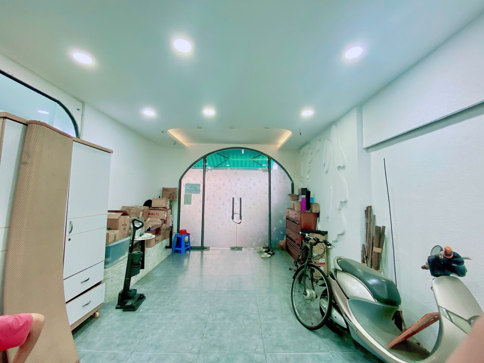 Bán nhà mặt tiền Q10-ngang 6m- sổ nở hậu-kinh doanh sầm uất-giá tốt 3