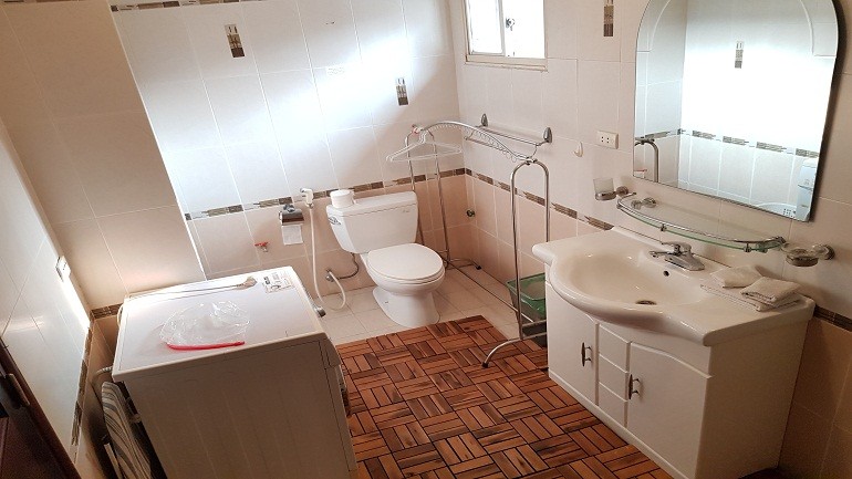 Cho thuê căn hộ dịch vụ tại Trúc Bạch, Ba Đình, 100m2, 2PN, đầy đủ nội thất 8