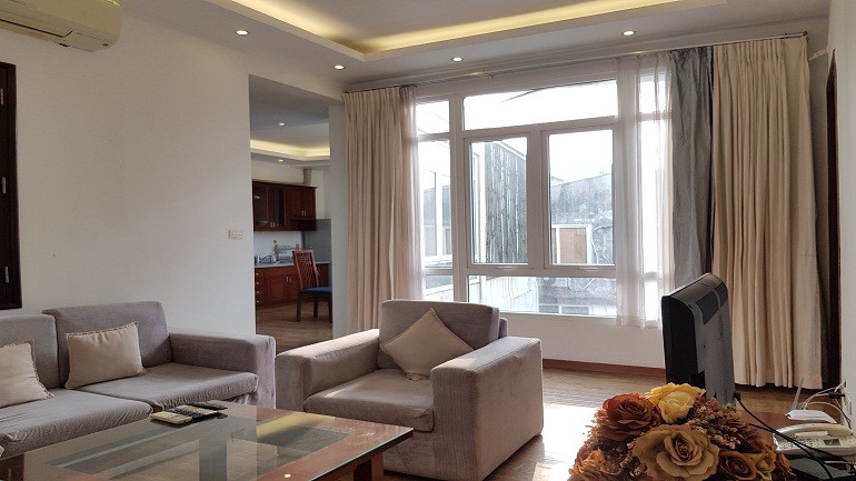 Cho thuê căn hộ dịch vụ tại Trúc Bạch, Ba Đình, 100m2, 2PN, đầy đủ nội thất 3
