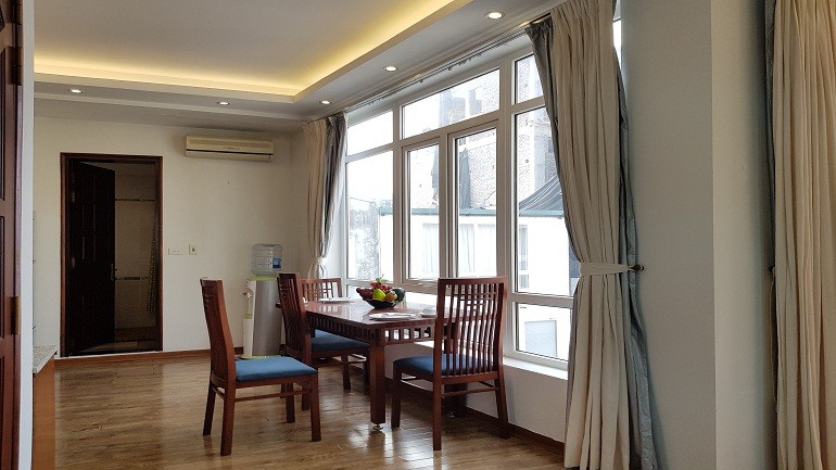 Cho thuê căn hộ dịch vụ tại Trúc Bạch, Ba Đình, 100m2, 2PN, đầy đủ nội thất 4