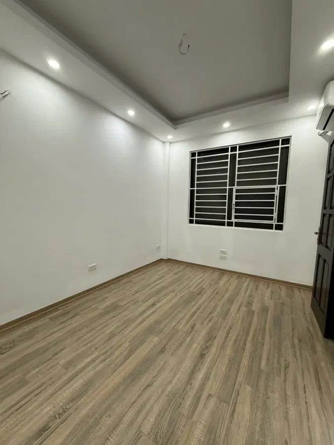 Bán Nhà Kim Ngưu 19m2. 5 tầng. mặt tiền 4m. giá 5.2 Tỷ Hai Bà Trưng Hà