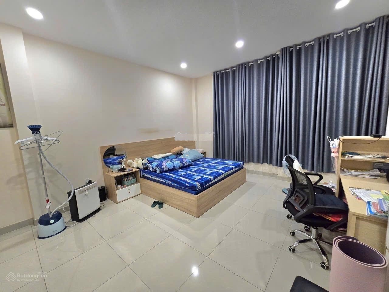 Cho thuê nhà đường 18, Phường Hiệp Bình Chánh, Diện tích 240m²,trệt 2 lâu,4PN Giá 17 Tri 3