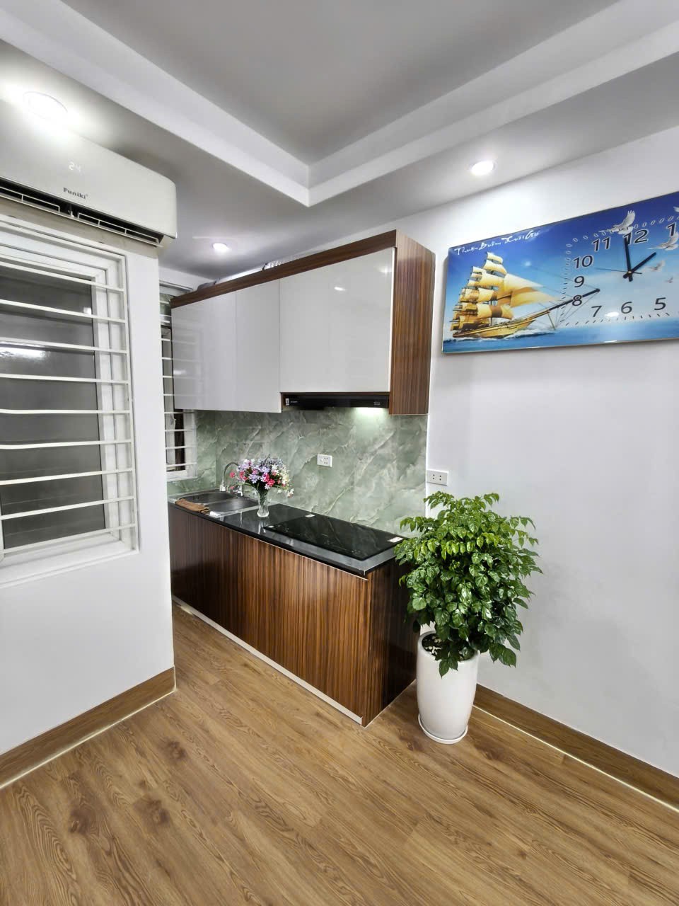 Cần bán CCMN ngõ 387 Vũ Tông Phan, Thanh Xuân 50m, 2PN2VS giá 1.85 tỷ, sổ đồng sở hữu 3