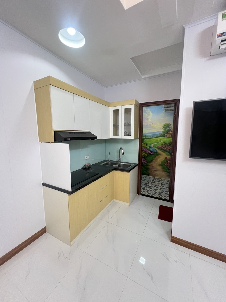 Bán căn CCMN tại mặt đường Mỹ Đình quận Nam Từ Liêm 50m, 2PN đủ đồ giá 2.4 tỷ 5