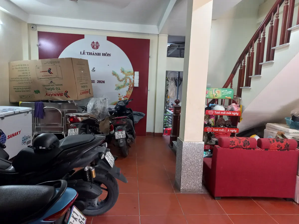 NHÀ DÂN XÂY CHO THUÊ-KINH DOANH  50m2 X 4 Tầng mặt tiền 6m X 12.5 Tỷ. 2