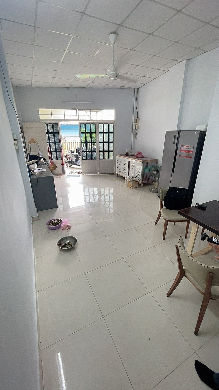 Bán nhà đường Số 13, Phước Long, HCM. 73m2, 2 tầng, 3PN, SH. Giá 4.35 tỷ. 2