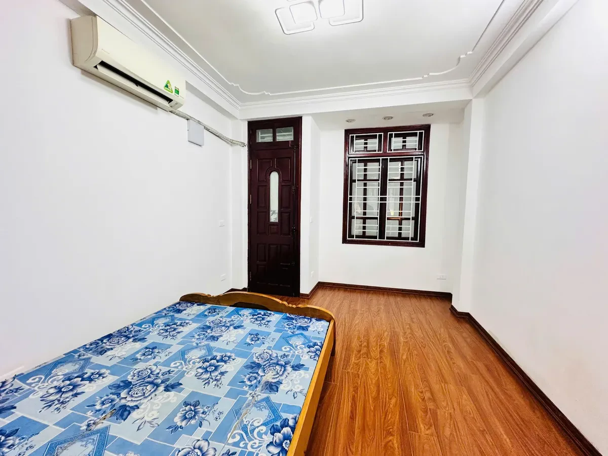 Bán Nhà Hào Nam 20/25m2.  5 tầng. mặt tiền 3.6m. giá chỉ  6.5 Tỷ Đống Đa Hà Nội 4