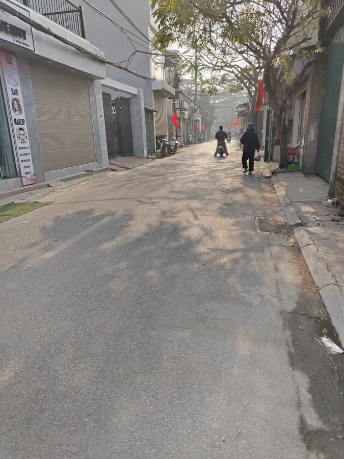 133TR/M2 ĐẤT-MẶT NGÕ THÔNG Ô TÔ TRÁNH-VỈA HÈ RỘNG-SỔ ĐỎ ĐẸP-THÚY LĨNH HOÀNG MAI