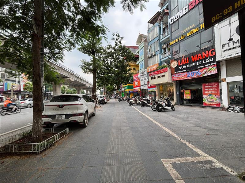 Bán nhà Hồ Tùng Mậu, Ngõ rộng thoáng, Gần phố, Nhà mới đẹp ở luôn, 36m2, Chỉ nhỉnh 8 tỷ
