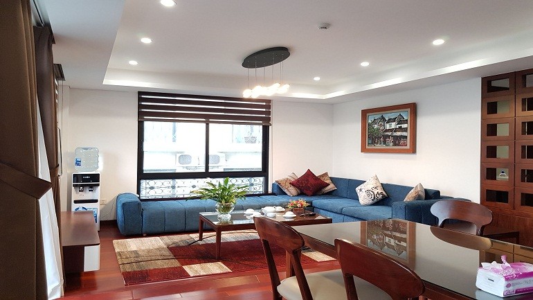 Cho thuê căn hộ dịch vụ tại Âu Cơ, Tây Hồ, 100m2, 2PN, đầy đủ nội thất đẹp hiện đại
