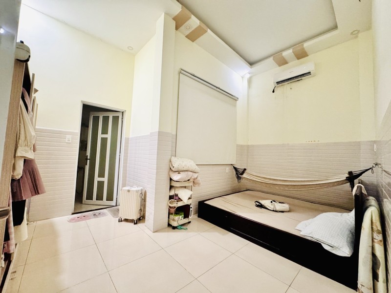 Bán nhà 3 tầng, 3PN,  đường Số 8, Linh Xuân, Thủ Đức, TP HCM. DT 60m2, Sổ hồng, giá 4.85  tỷ. 4