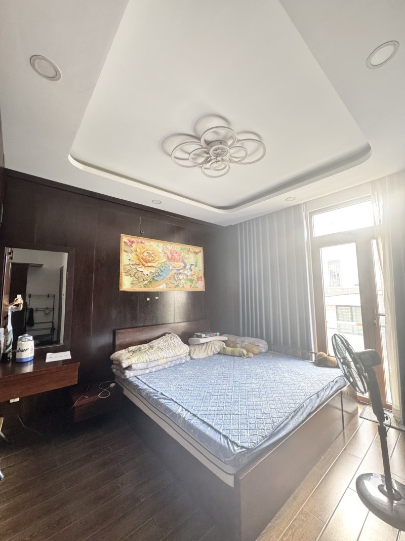 Bán nhà  đường Số 15, Hiệp Bình Phước, Thủ Đức. DT 62m2, 5 tầng, 5PN, sổ hồng. Giá 8.5 tỷ. 5
