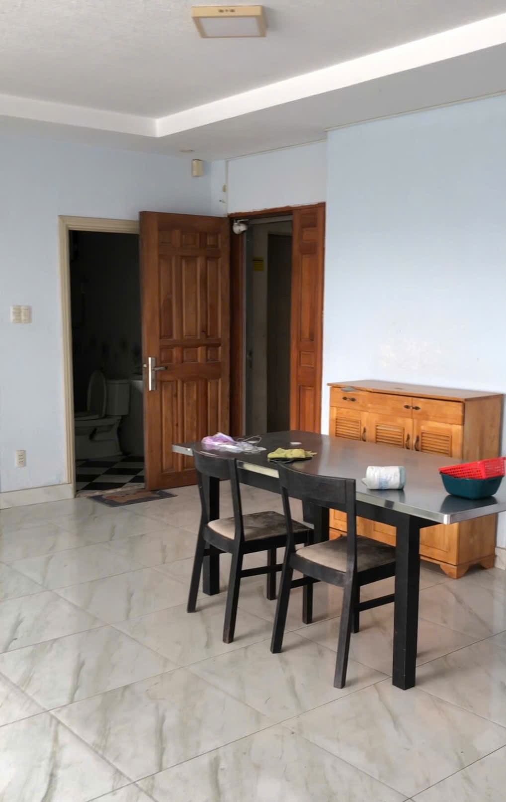 Cần Cho thuê Căn Hộ Blue Sapphire  Quận 6, Dt : 110 m2, 3PN, Giá : 10.5 tr/th, Có Nội Thất 2