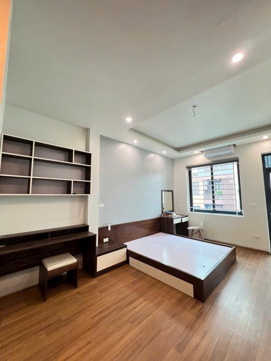 Bán nhà mặt chợ Phương Mai - Ngõ Ô tô kinh doanh sầm uất - Thông các ngả - 5 tầng Ô chờ thang máy 3