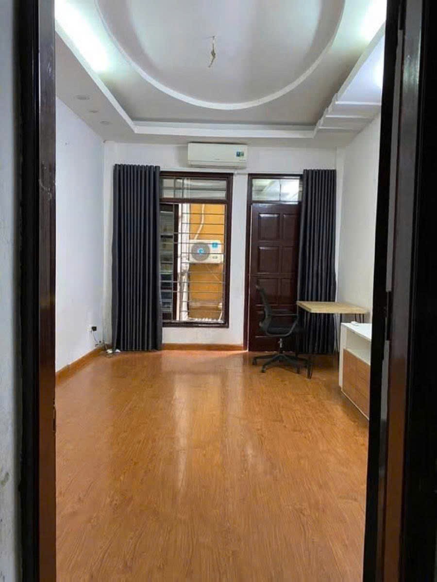 Bán nhà trong ngõ phố Quan Nhân -  33m 5 tầng 8,05 tỷ ba gác thông - Sổ đỏ vuông vắn 5