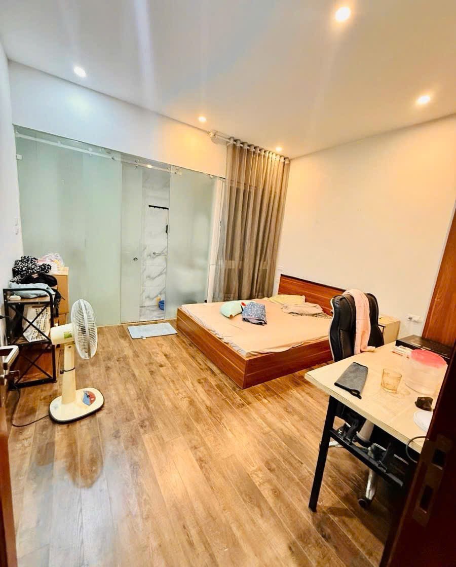 Bán nhà Lương Thế Vinh - Ngõ trước nhà thông  Ô tô ra vào thoải mái - 120m sổ đỏ chỉ 25 tỷ 4