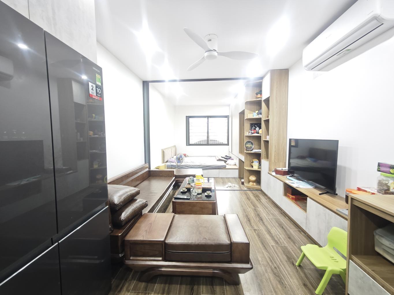 Bán nhà Trần Cung, Hoàng Quốc Việt, Phân lô, Oto vào nhà, Thang máy, Nội thất xịn, Kinh doanh, 52m2 2